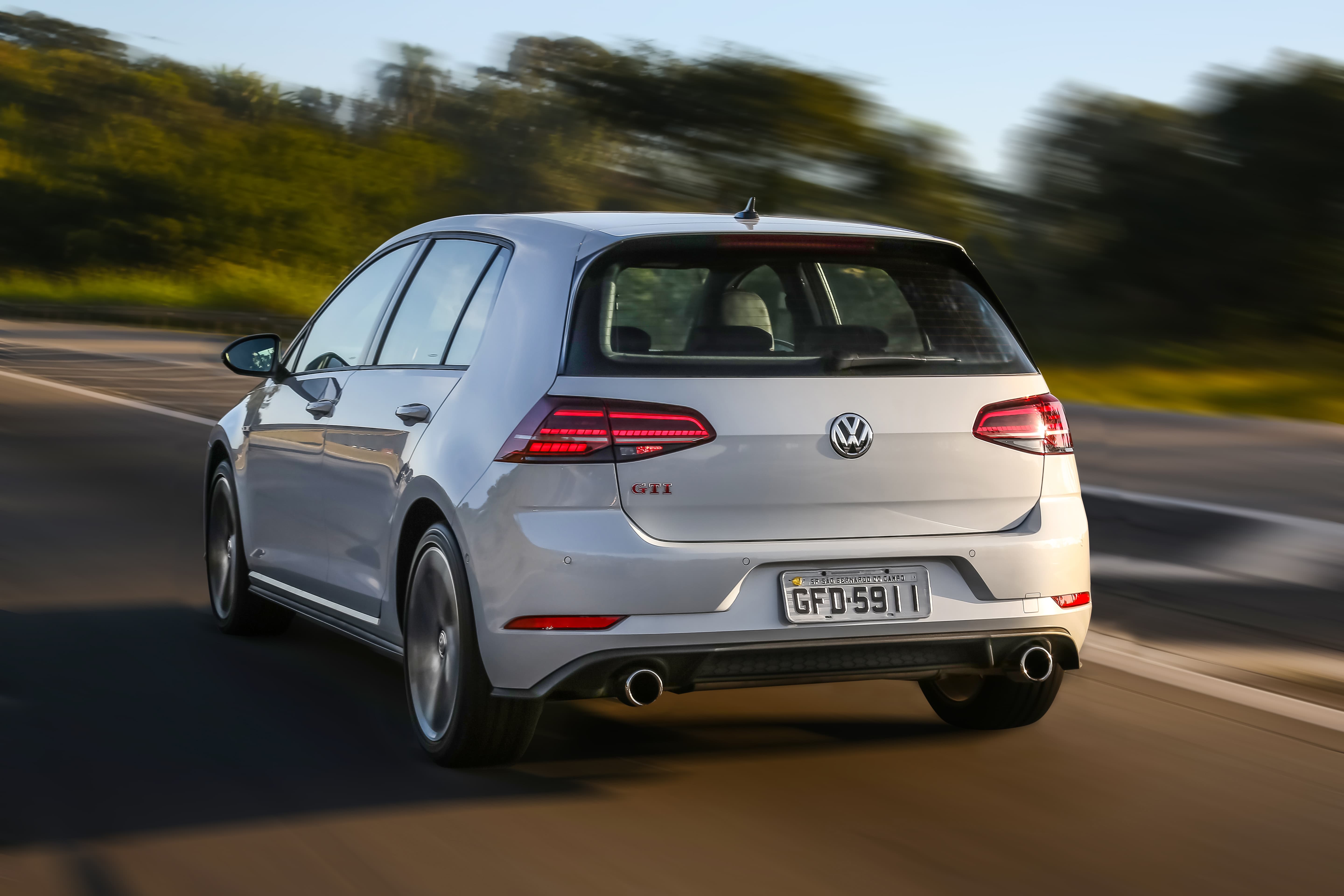 Volkswagen Golf Gti 4 Min