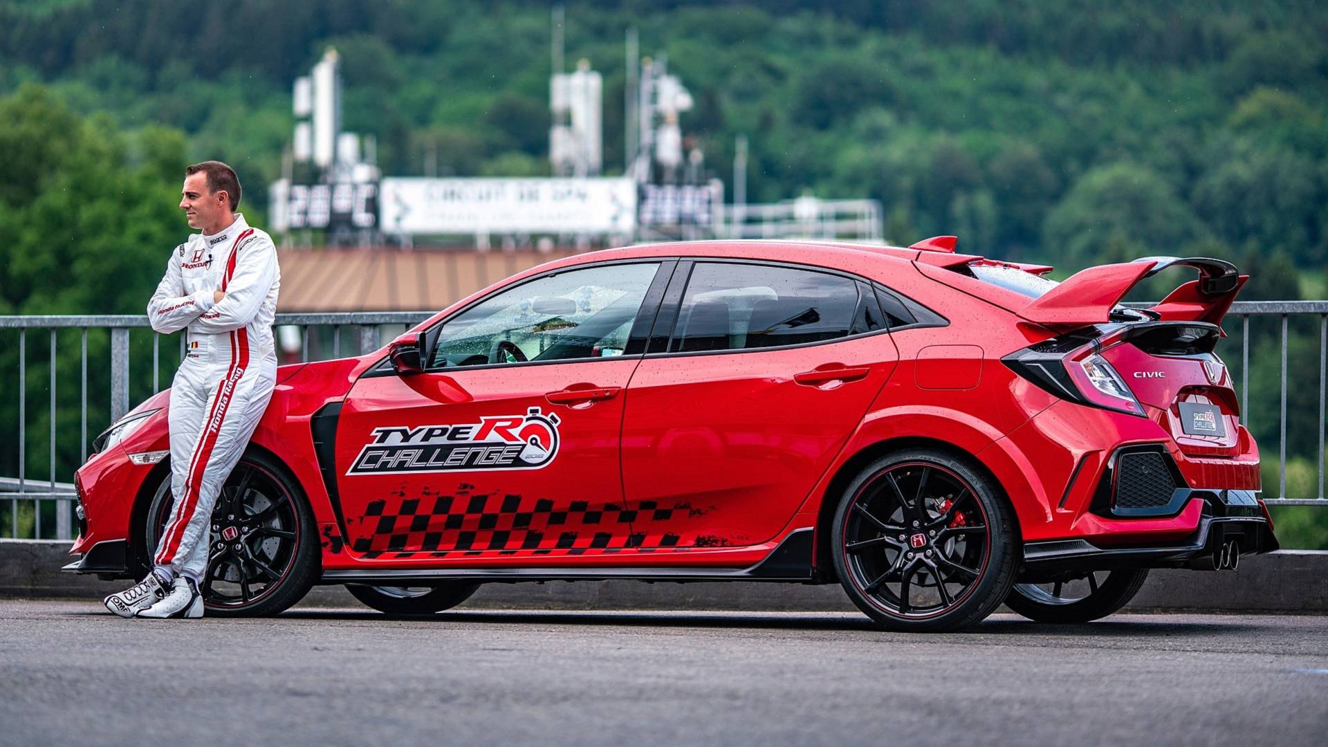 Recorde do Honda Civic Type R em Spa veio com o piloto Bertrand Baguette ao volante