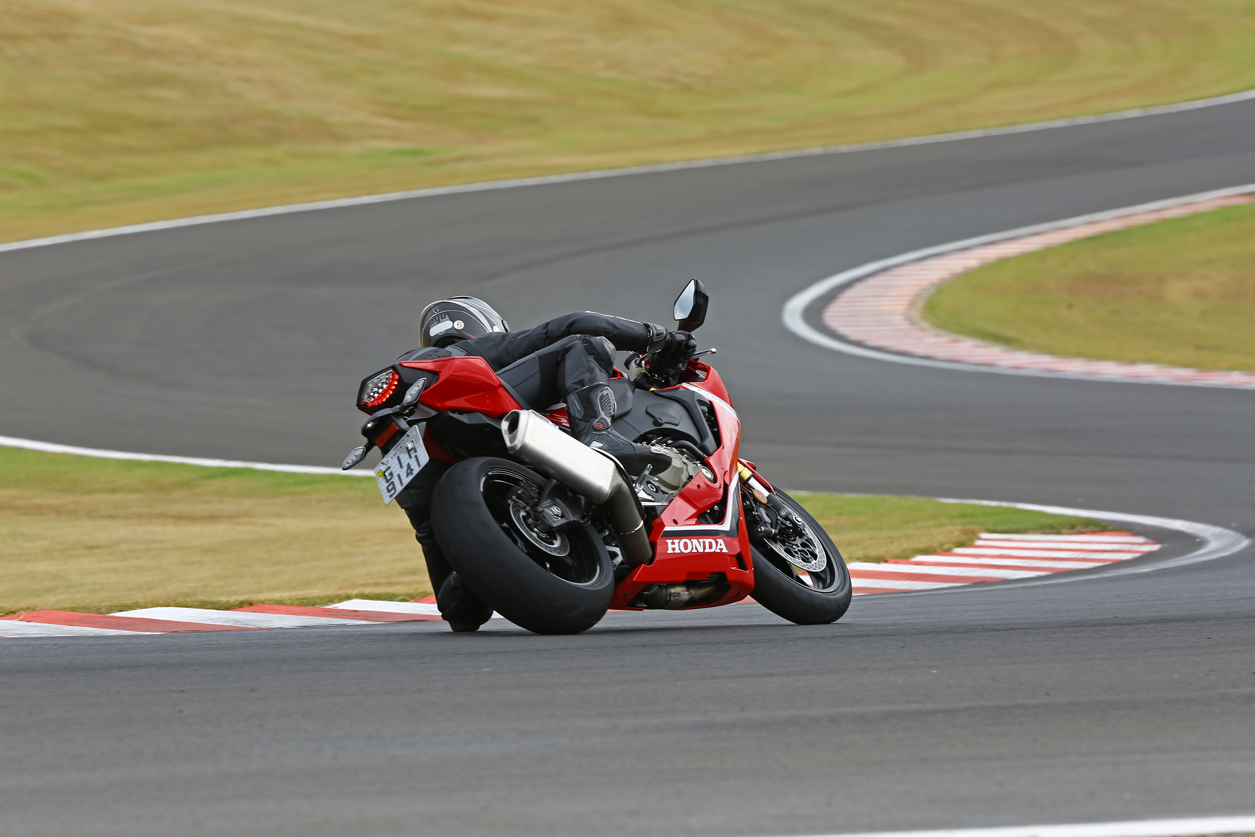 Teste Honda CBR 1000RR SP