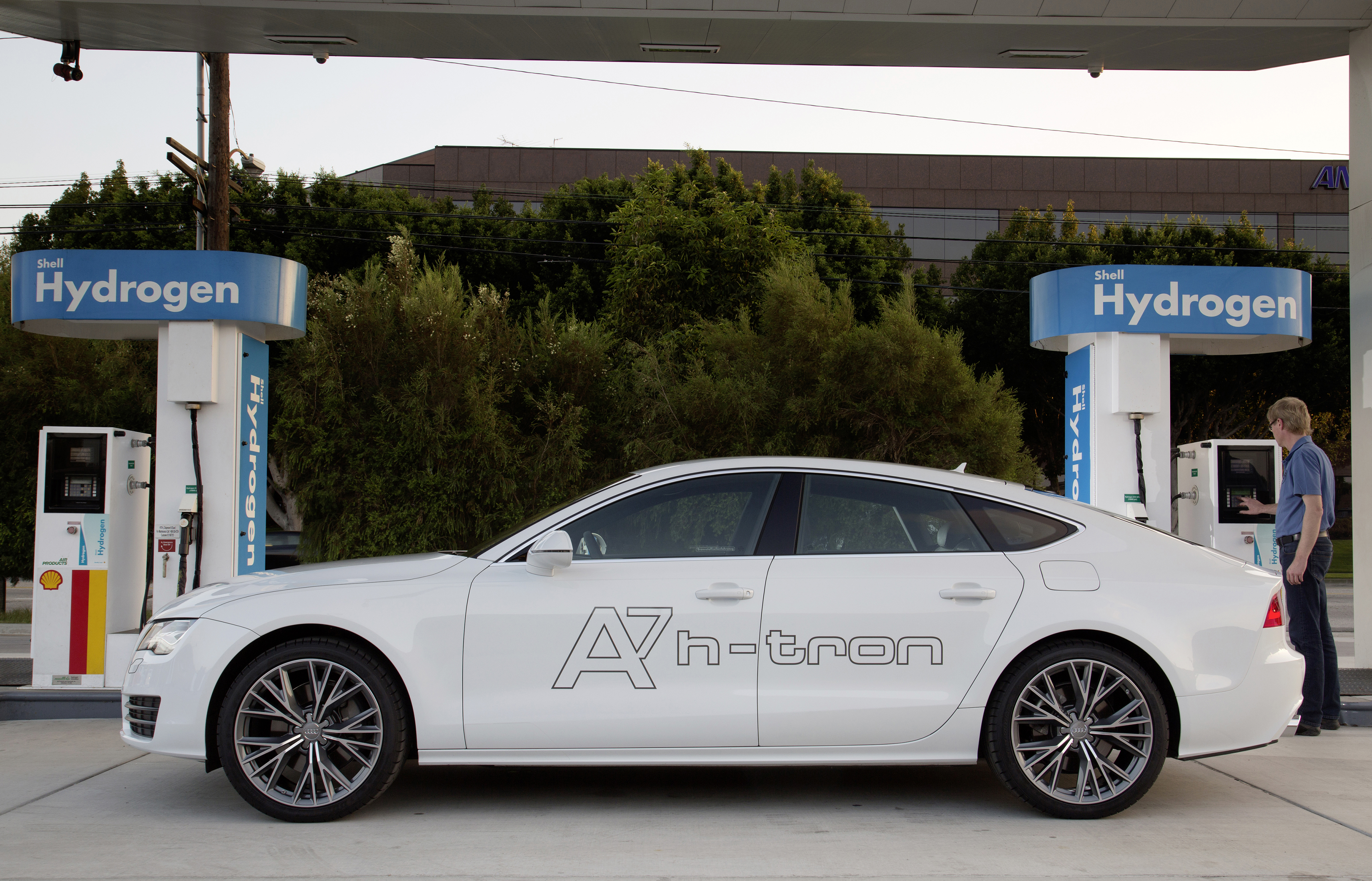Audi A7 Sportback H Tron Quattro Concept 12