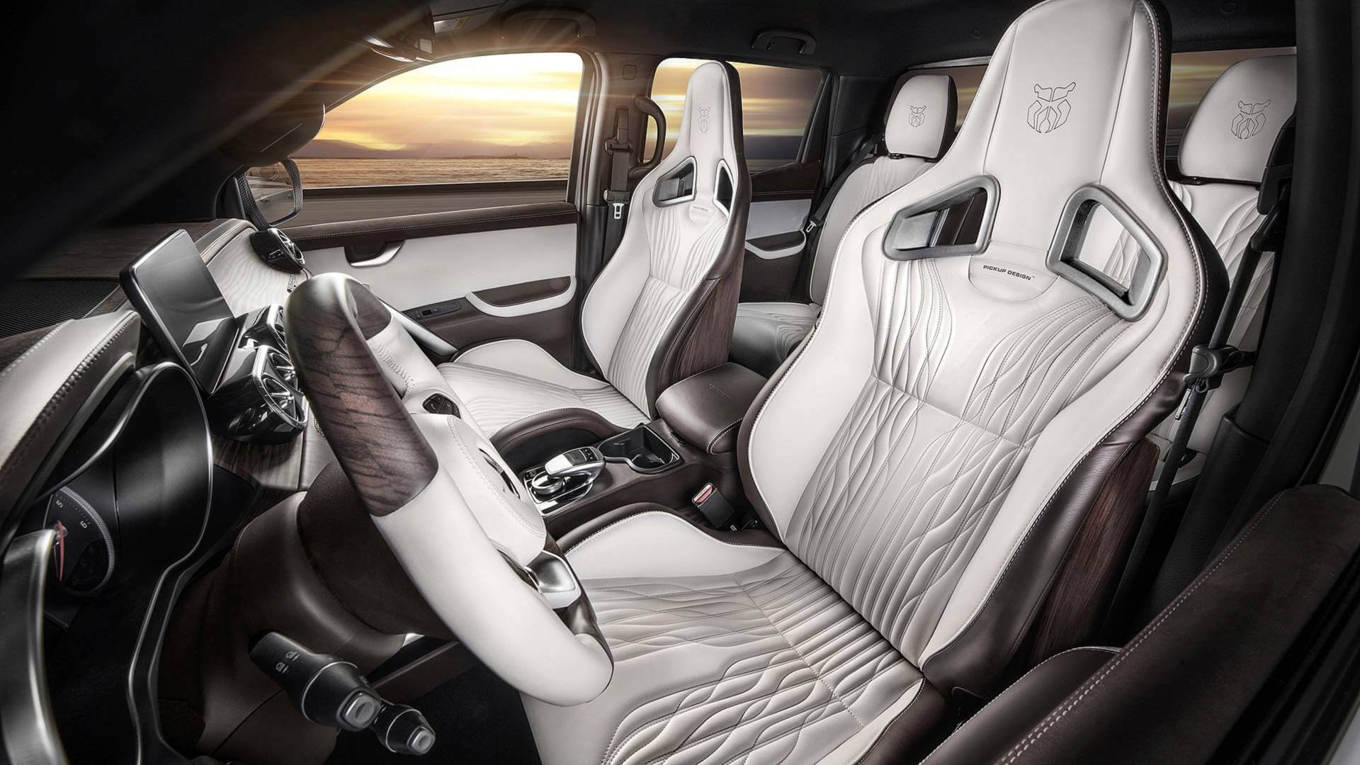 Mercedes X Class By Carlex Design tem bancos dianteiros esportivos da Recaro
