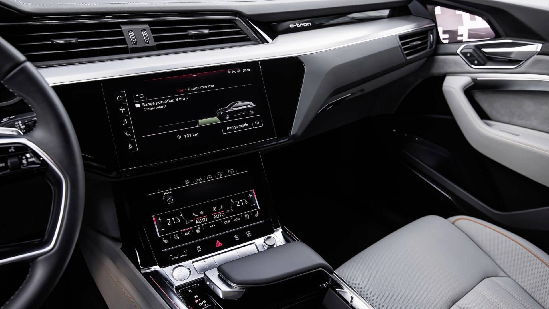 Console central do Audi e-tron é dividido em duas telas de alta resolução, como nos novos A6, A7, A8 e Q8
