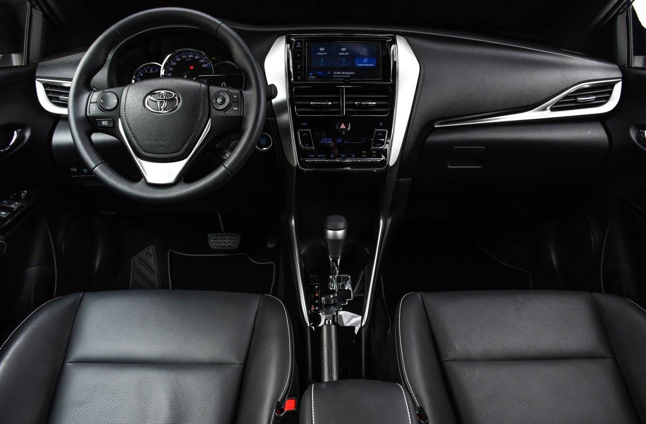 Interno Yaris
