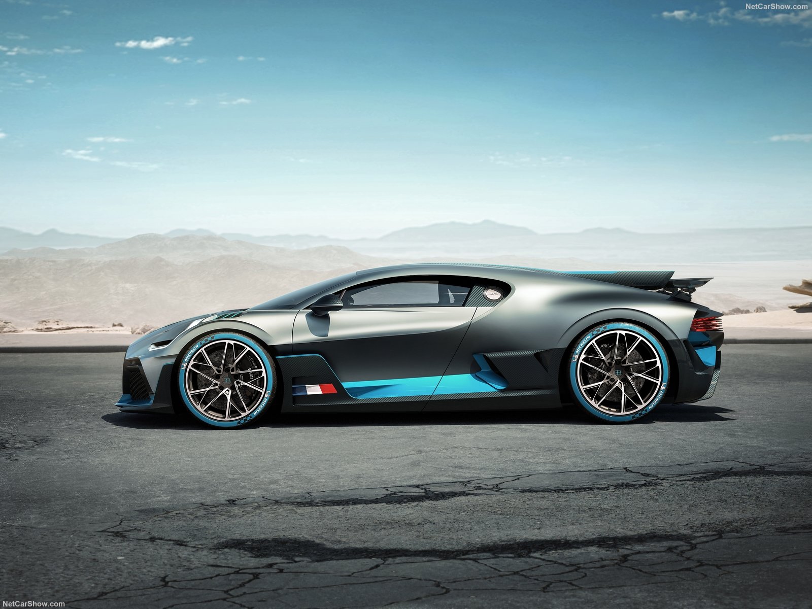 Bugatti Divo 2019
