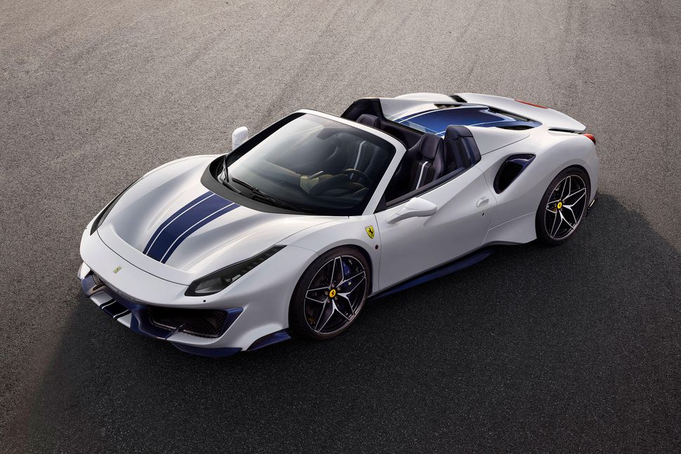 Ferrari 488 Pista Spider 10