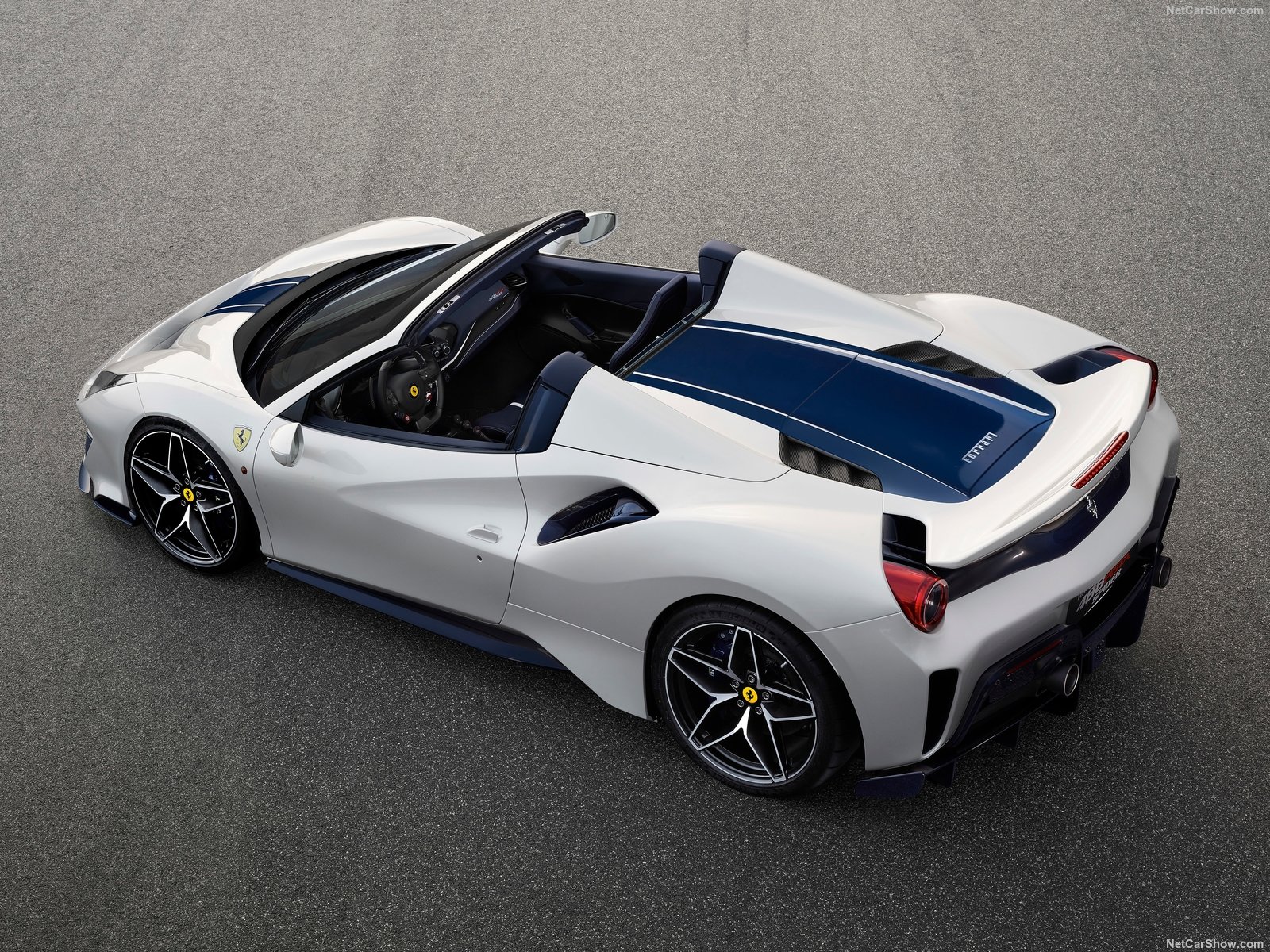 Ferrari 488 Pista Spider 2019