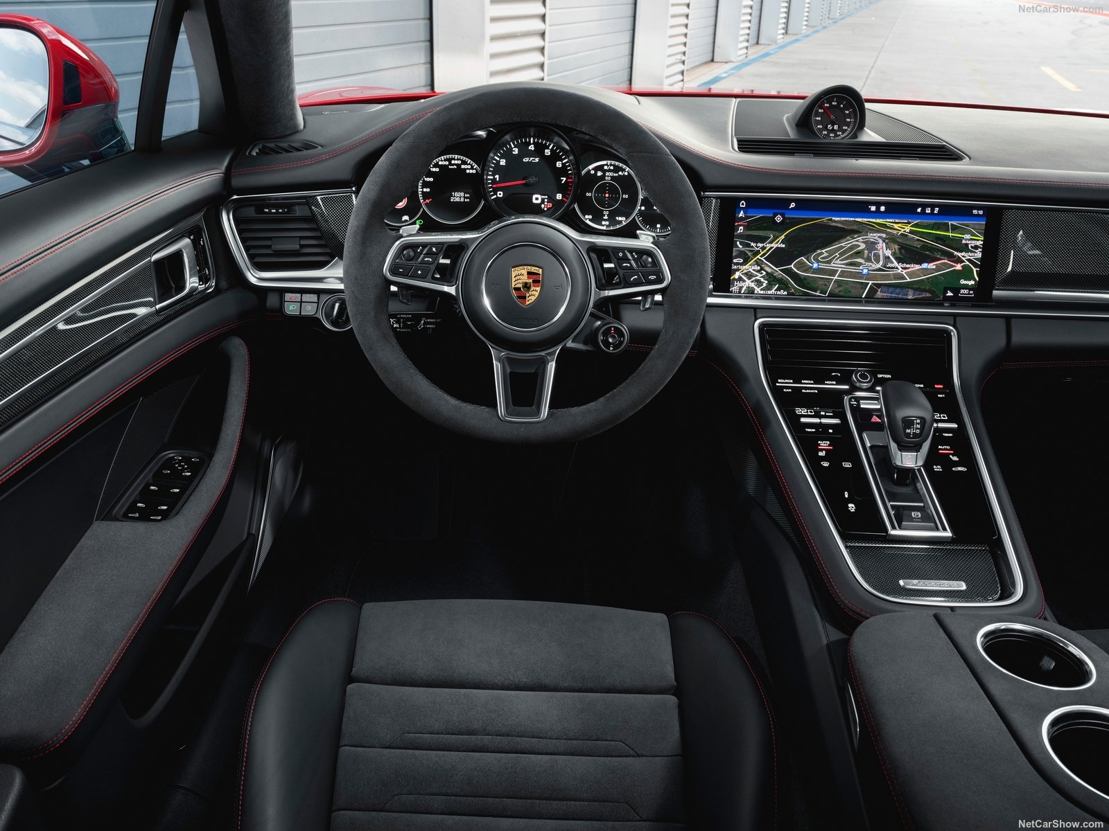 Porsche Panamera GTS 2019