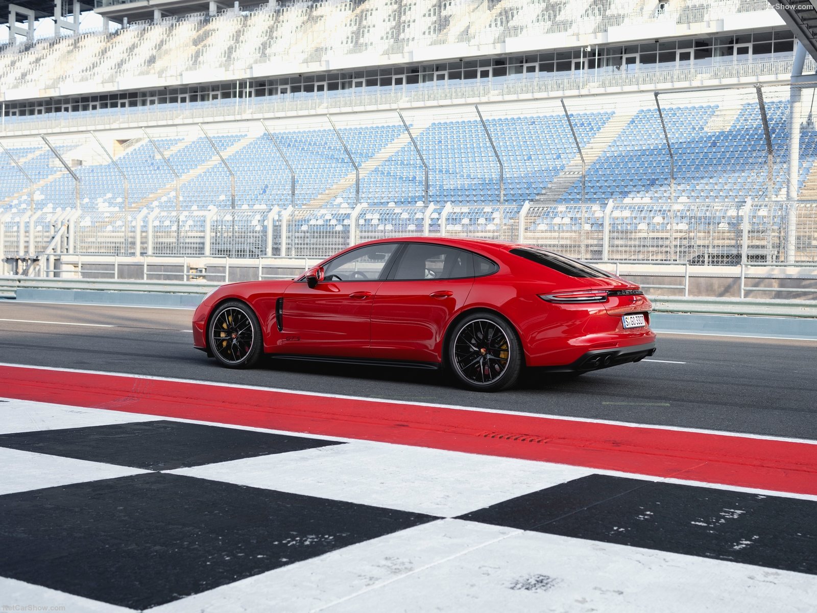 Porsche Panamera GTS 2019