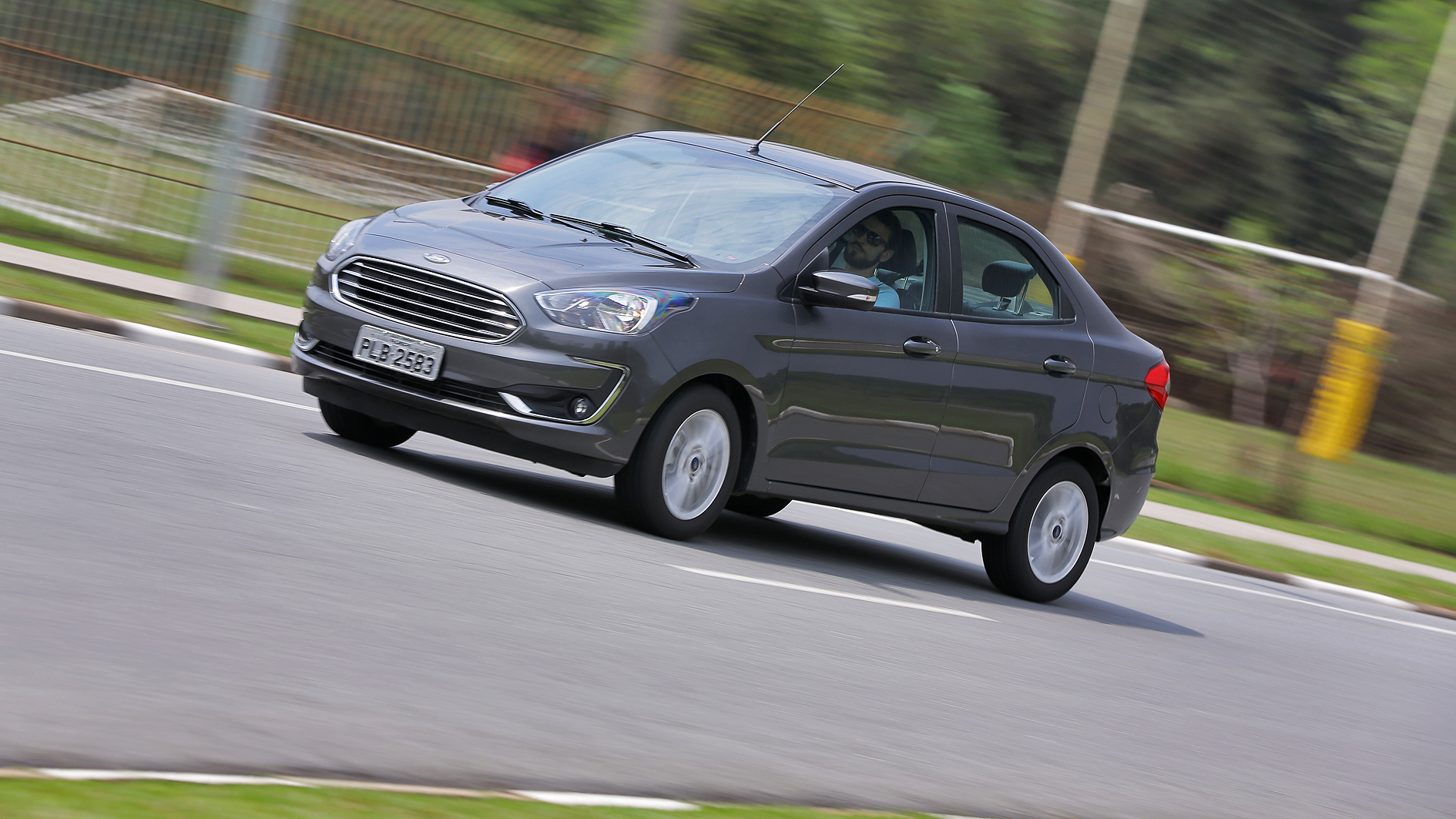 Ford Ka Sedan Titanium 1.5 Flex Automático