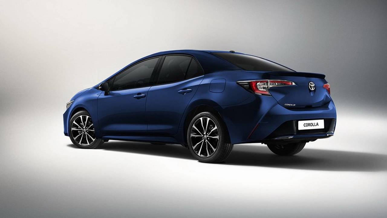 Projeçao antecipa linhas do futuro Corolla