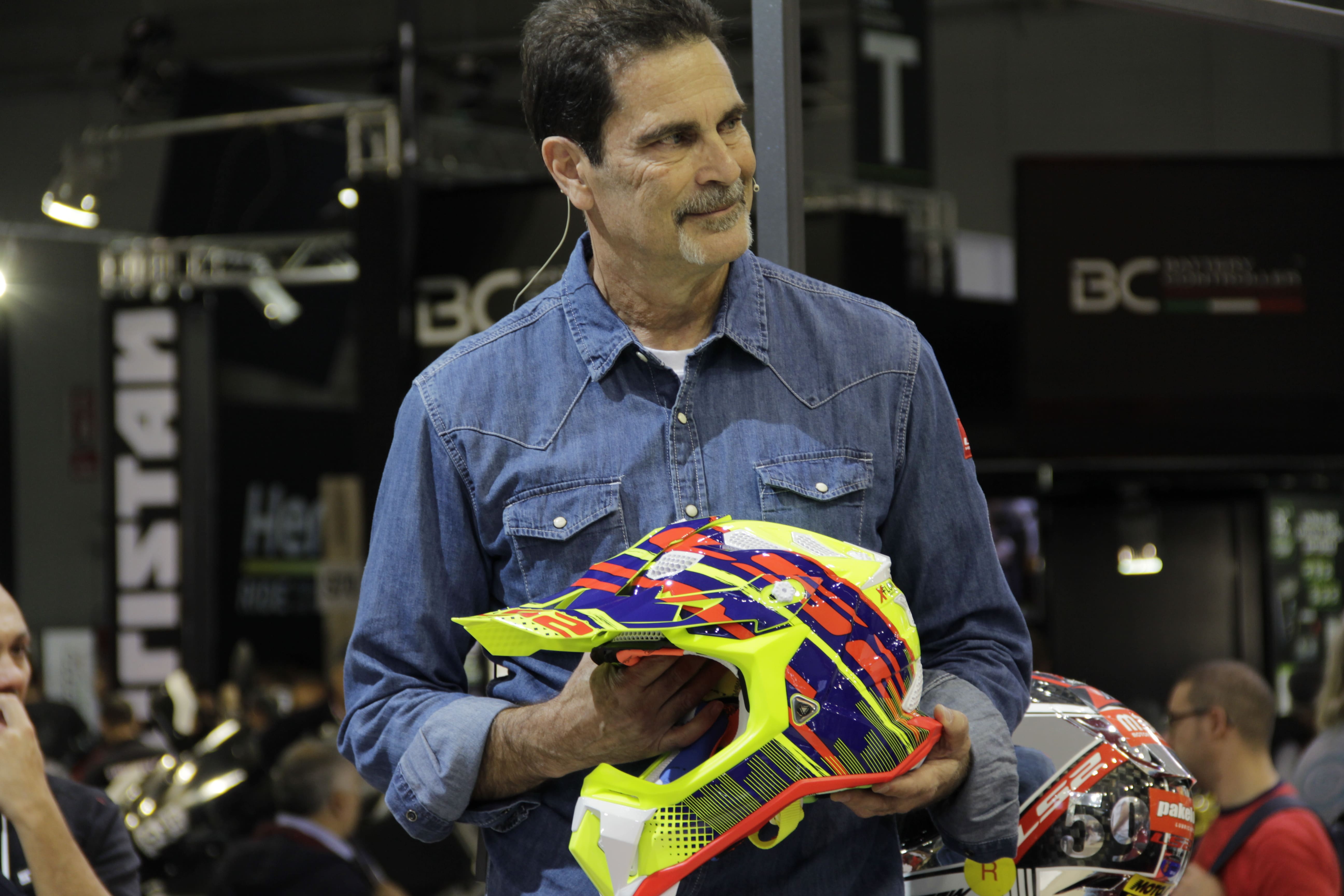 LS2 no Eicma