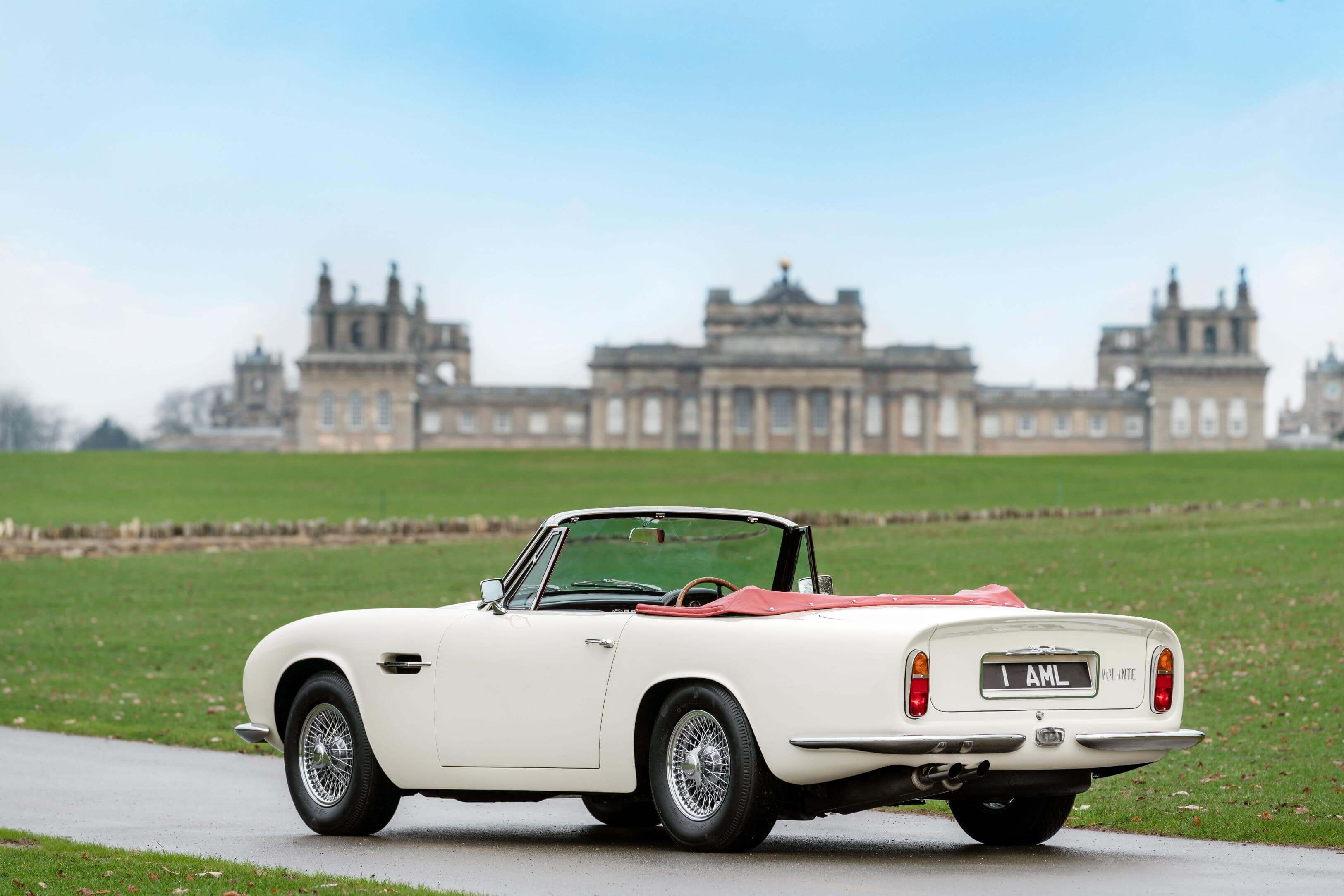 Ston Martin DB6 Volante