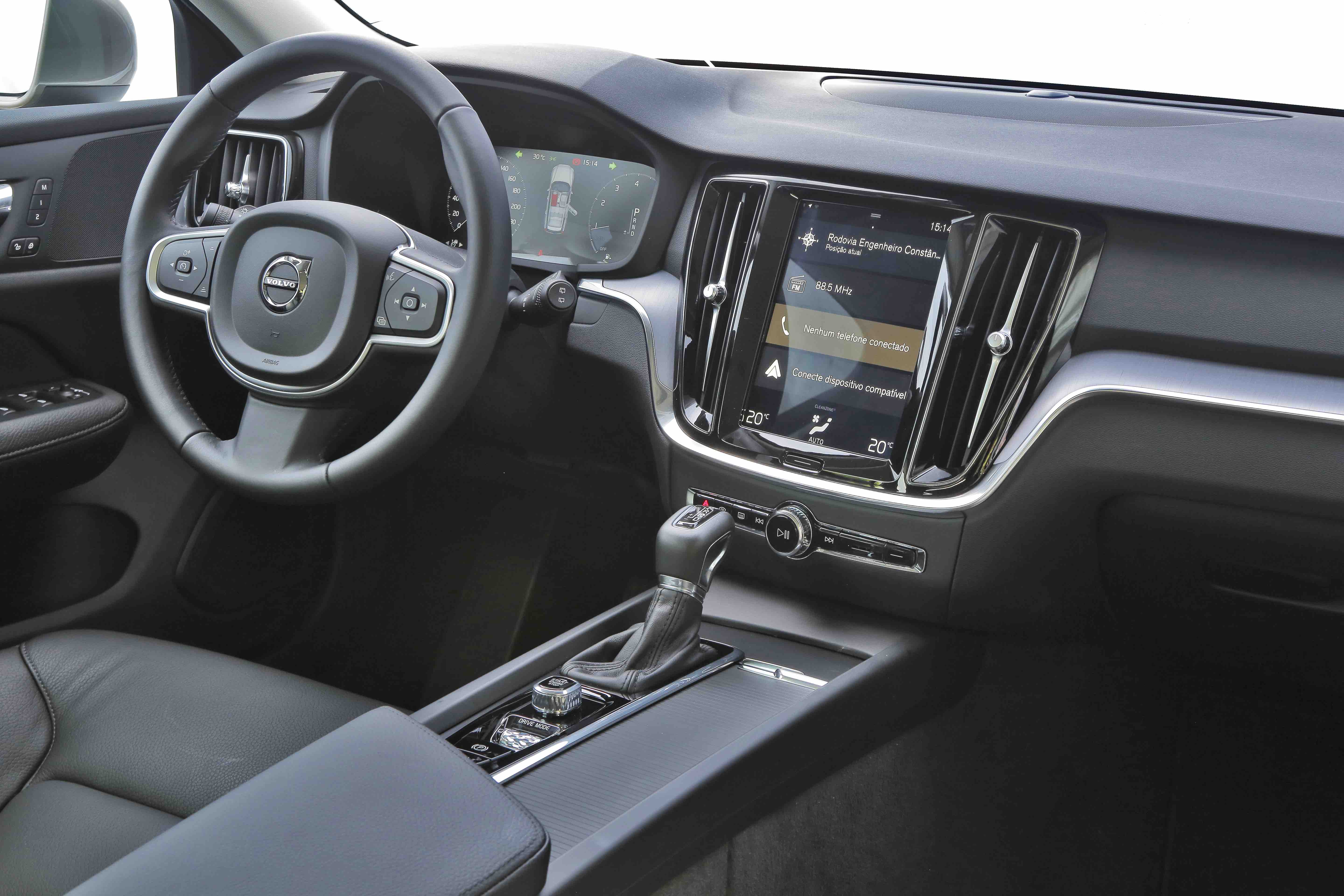 Volvo V60 T5 Momentum 2019