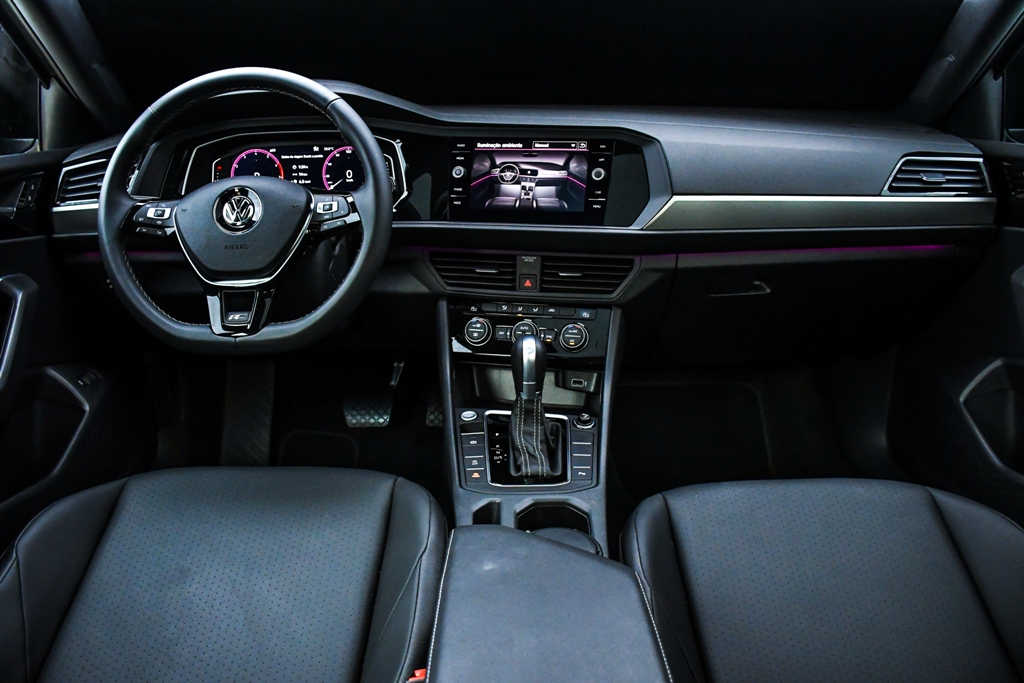 Volkswagen Jetta R-Line