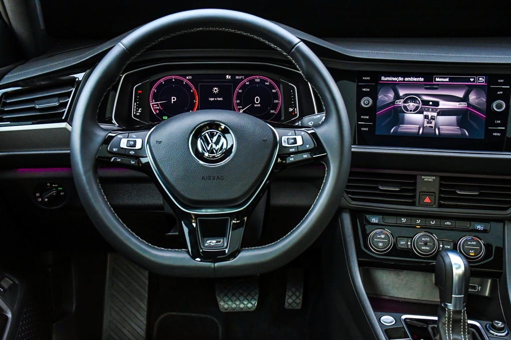 Volkswagen Jetta R-Line