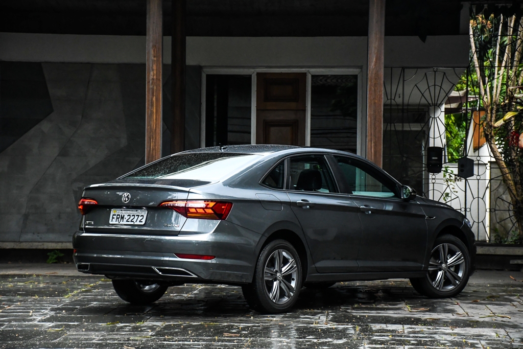 Volkswagen Jetta R-Line