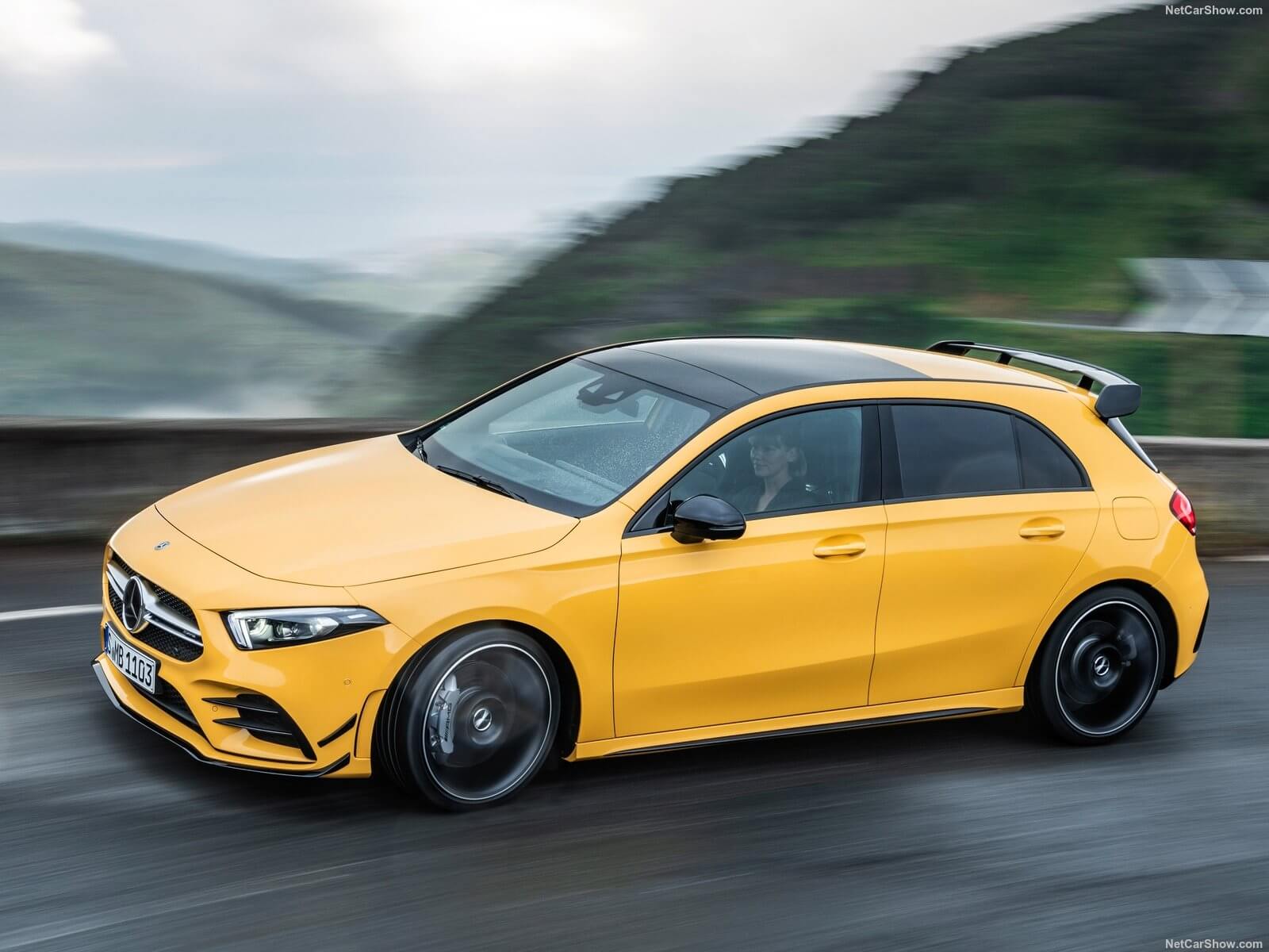 Mercedes-Benz A35 AMG