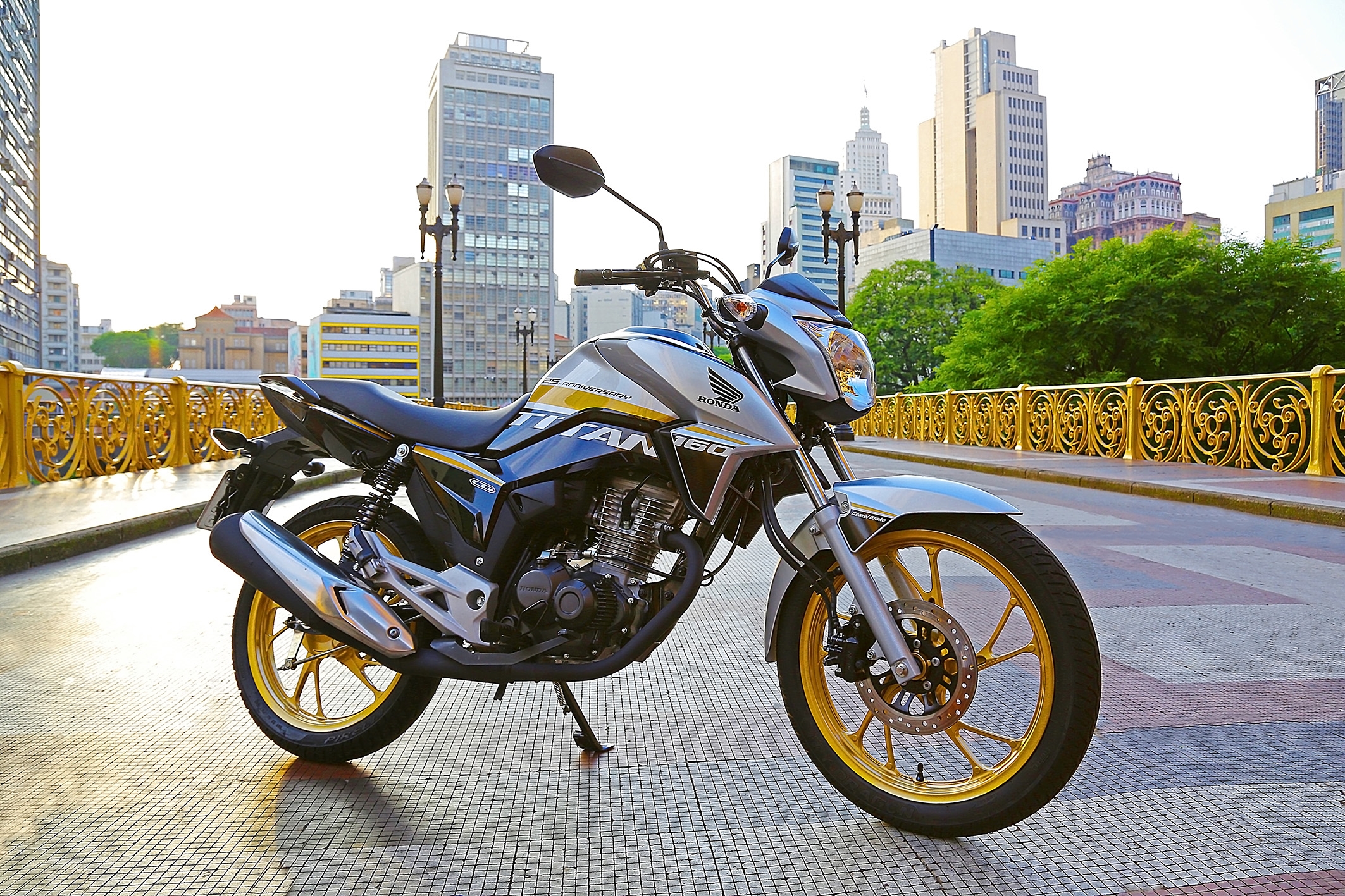 Honda CG Titan 25 Anniversary