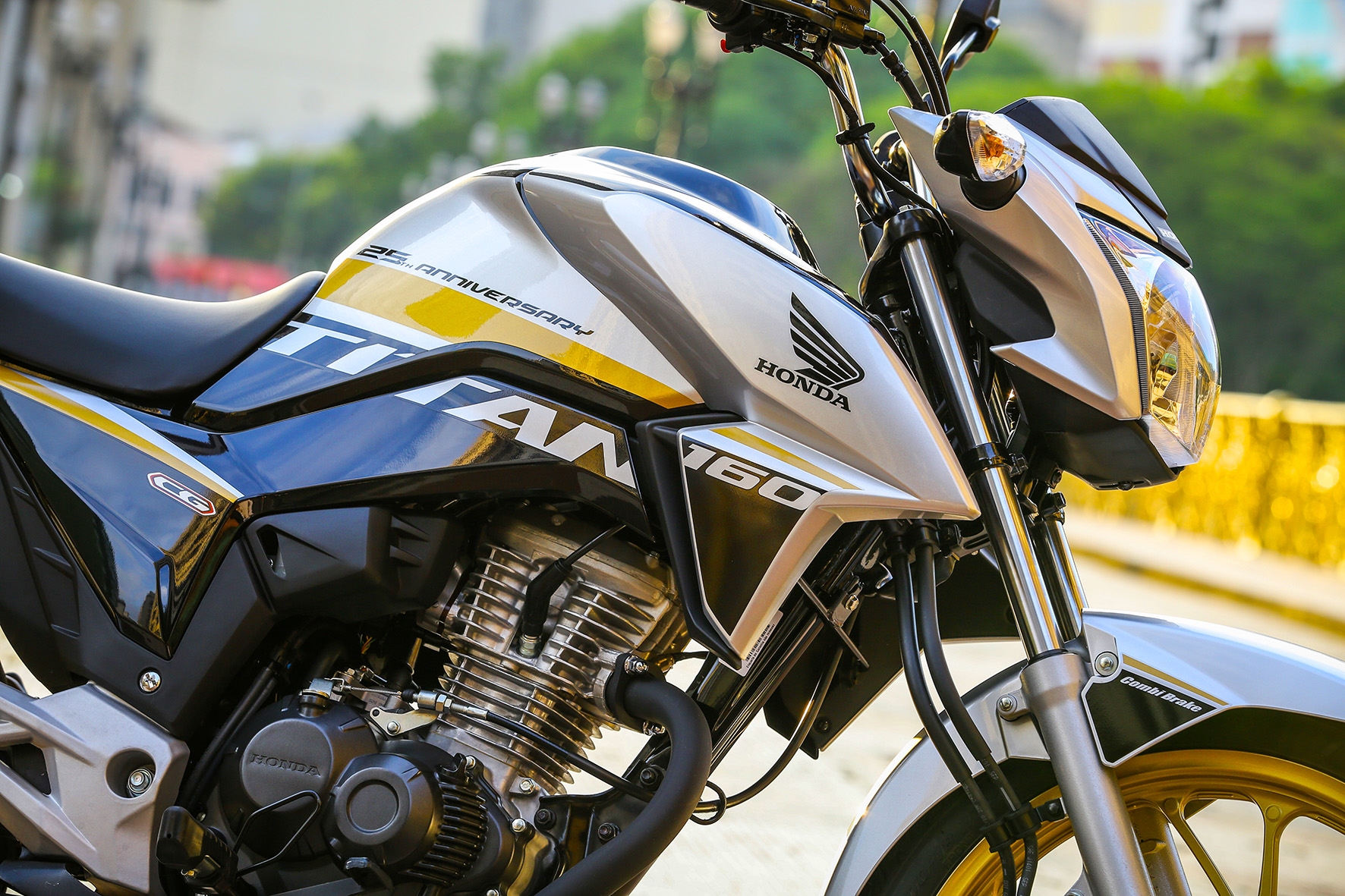 Honda CG Titan 25 Anniversary