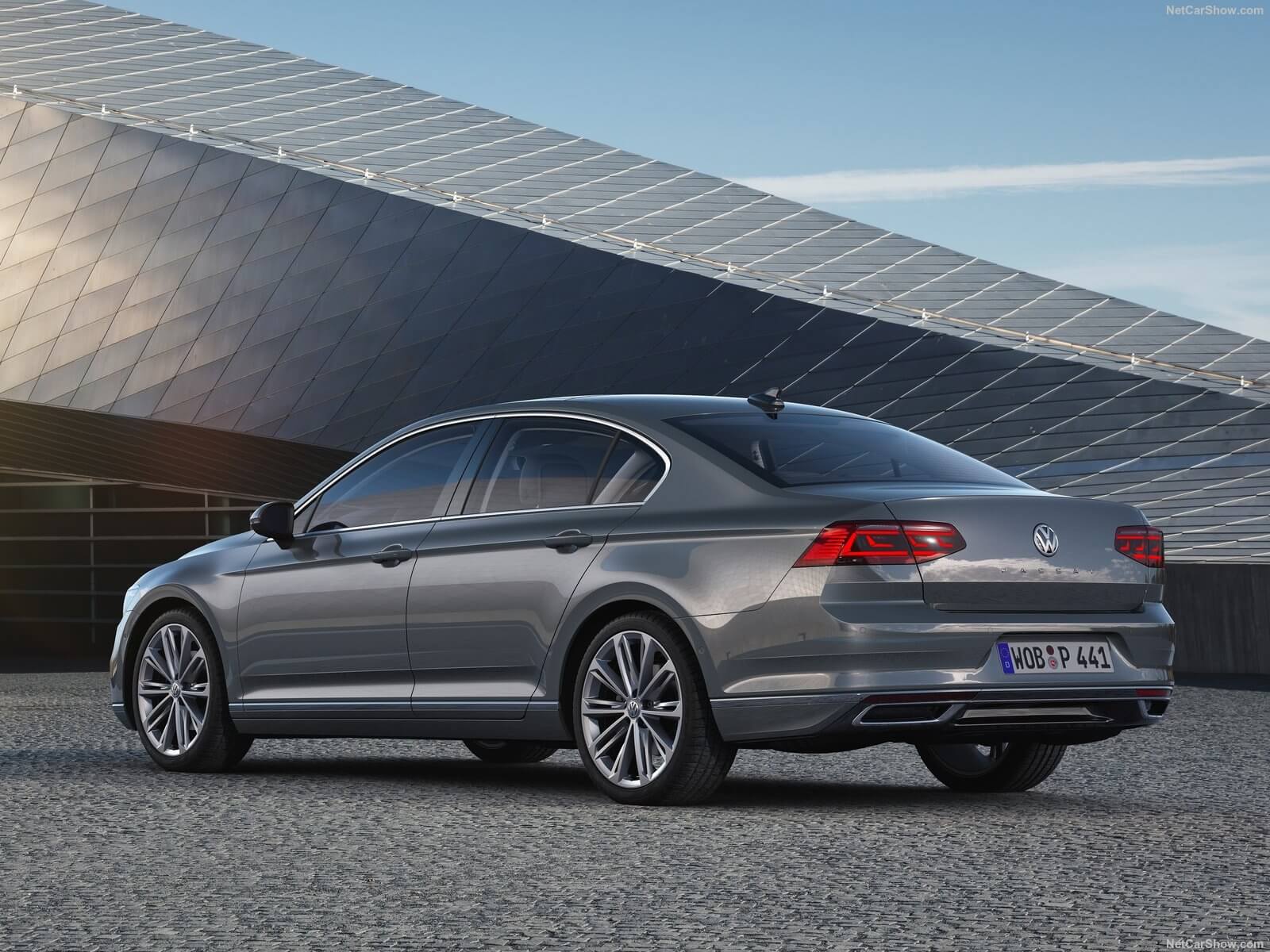 Volkswagen Passat 2020 1600 05