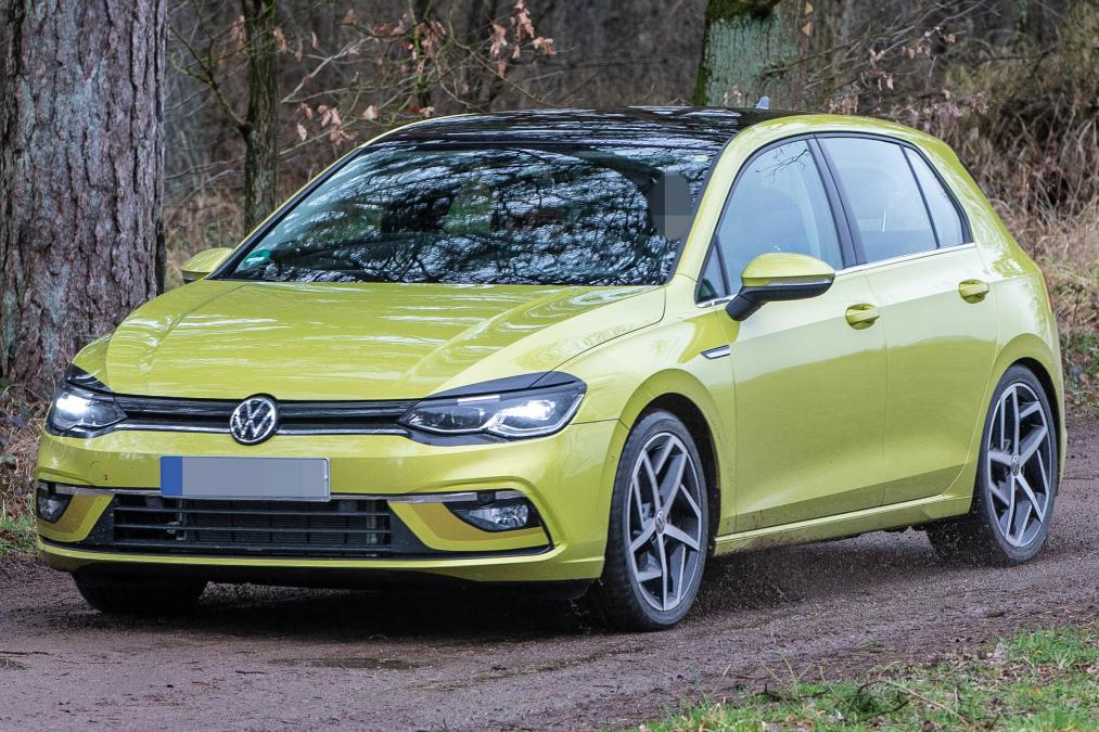 Volkswagen Golf Mk8 011