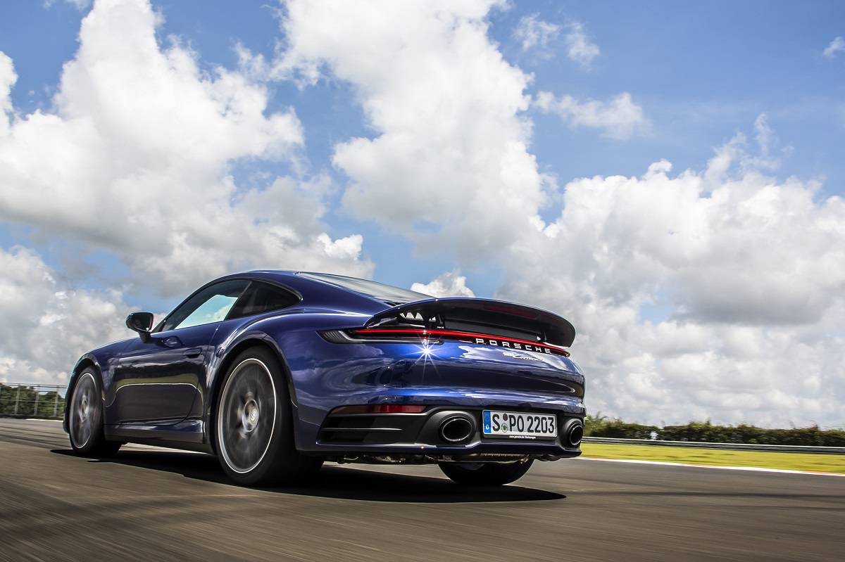 Porsche 911 992