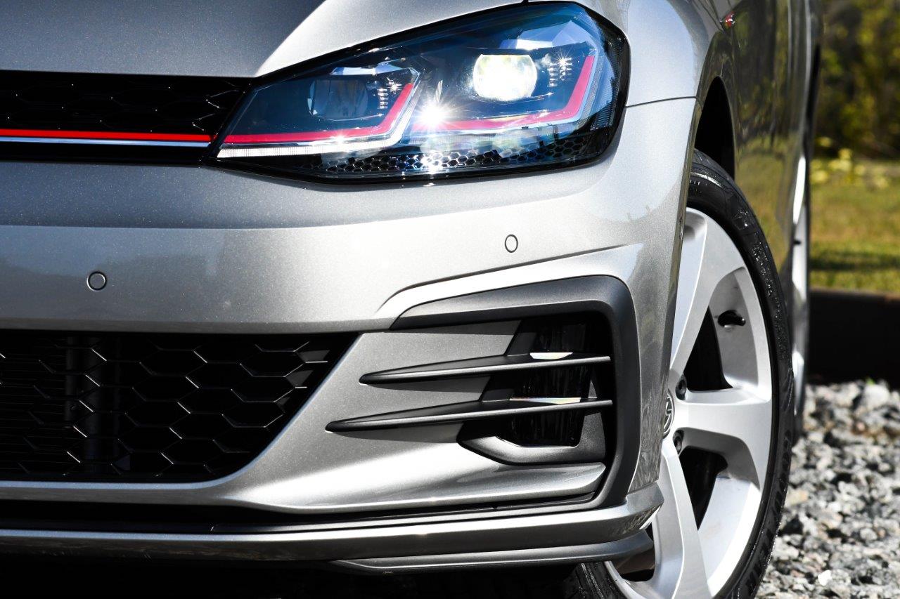 Comparativo: Honda Civic Si x Volkswagen Golf GTI