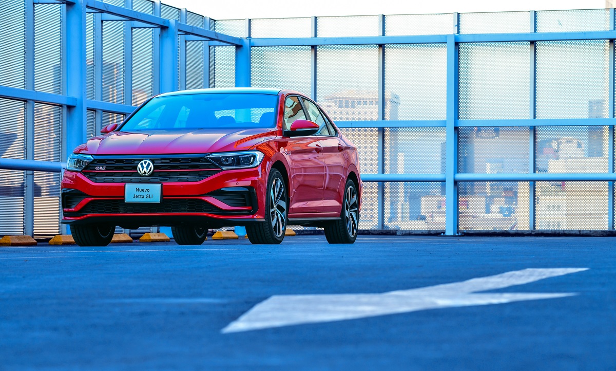 Volkswagen Jetta Gli 1