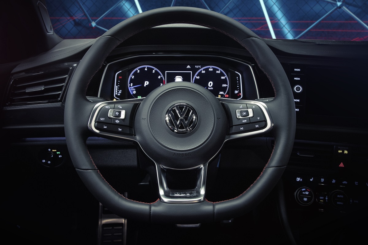 Volkswagen Jetta Gli 13
