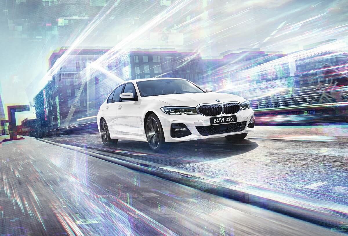 BMW Série 3 na cor branca em um fundo virtual multicolorido e futurista