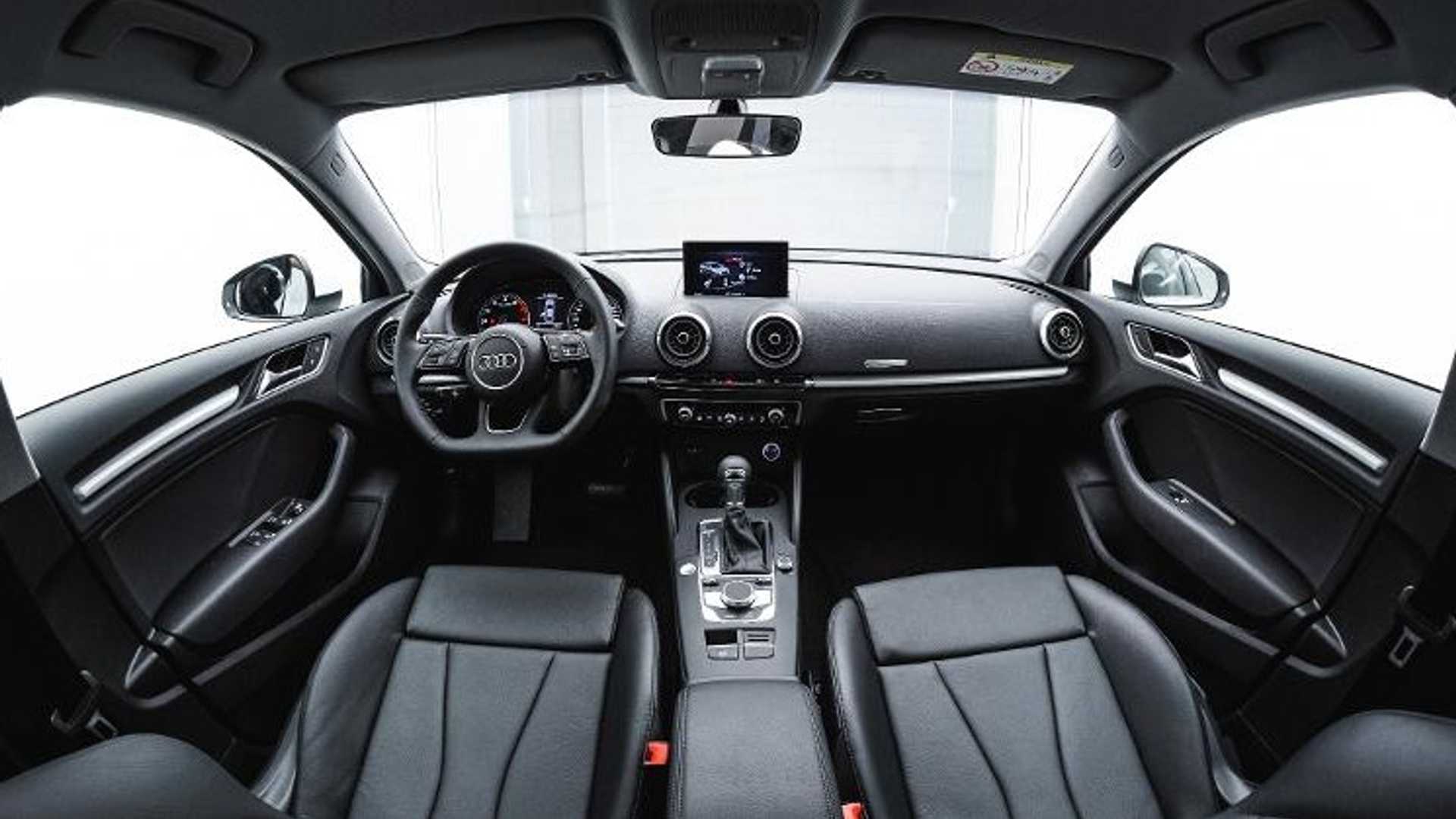 Audi A3 Sedan Prestige Plus 25 Anos 1