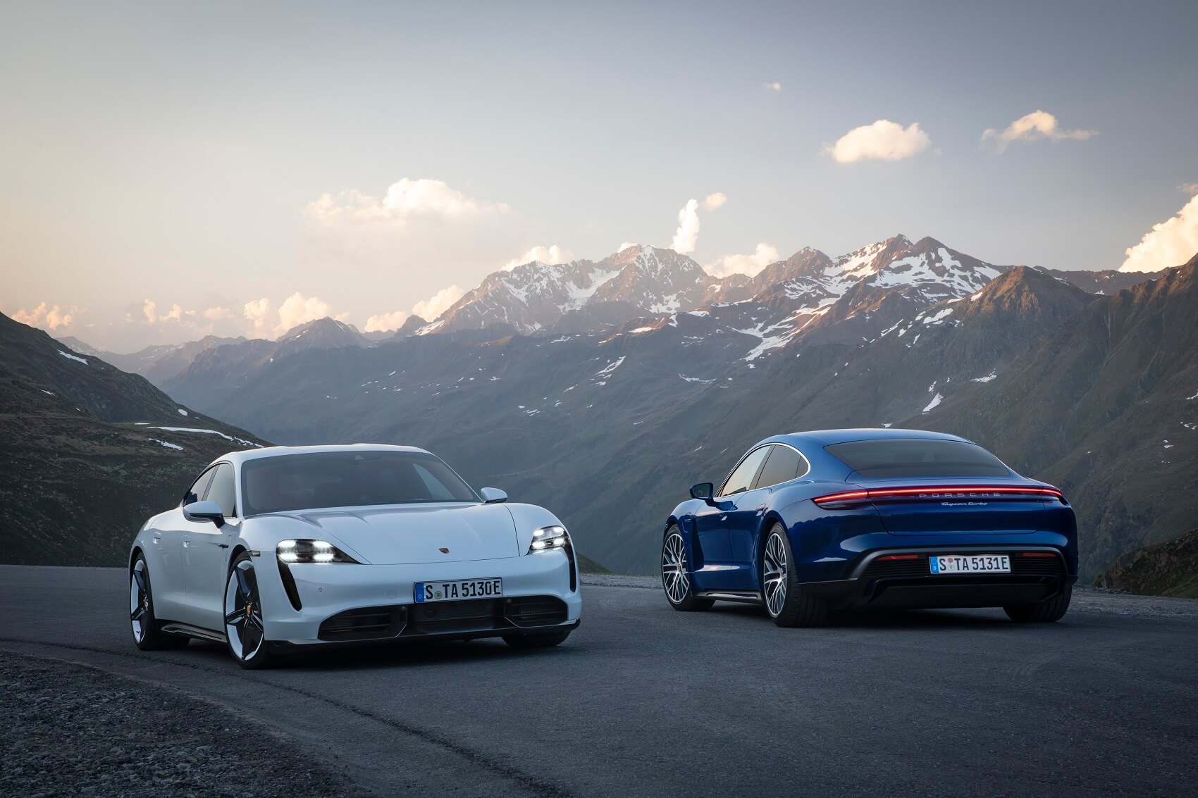 Porsche Taycan Turbo S e Turbo