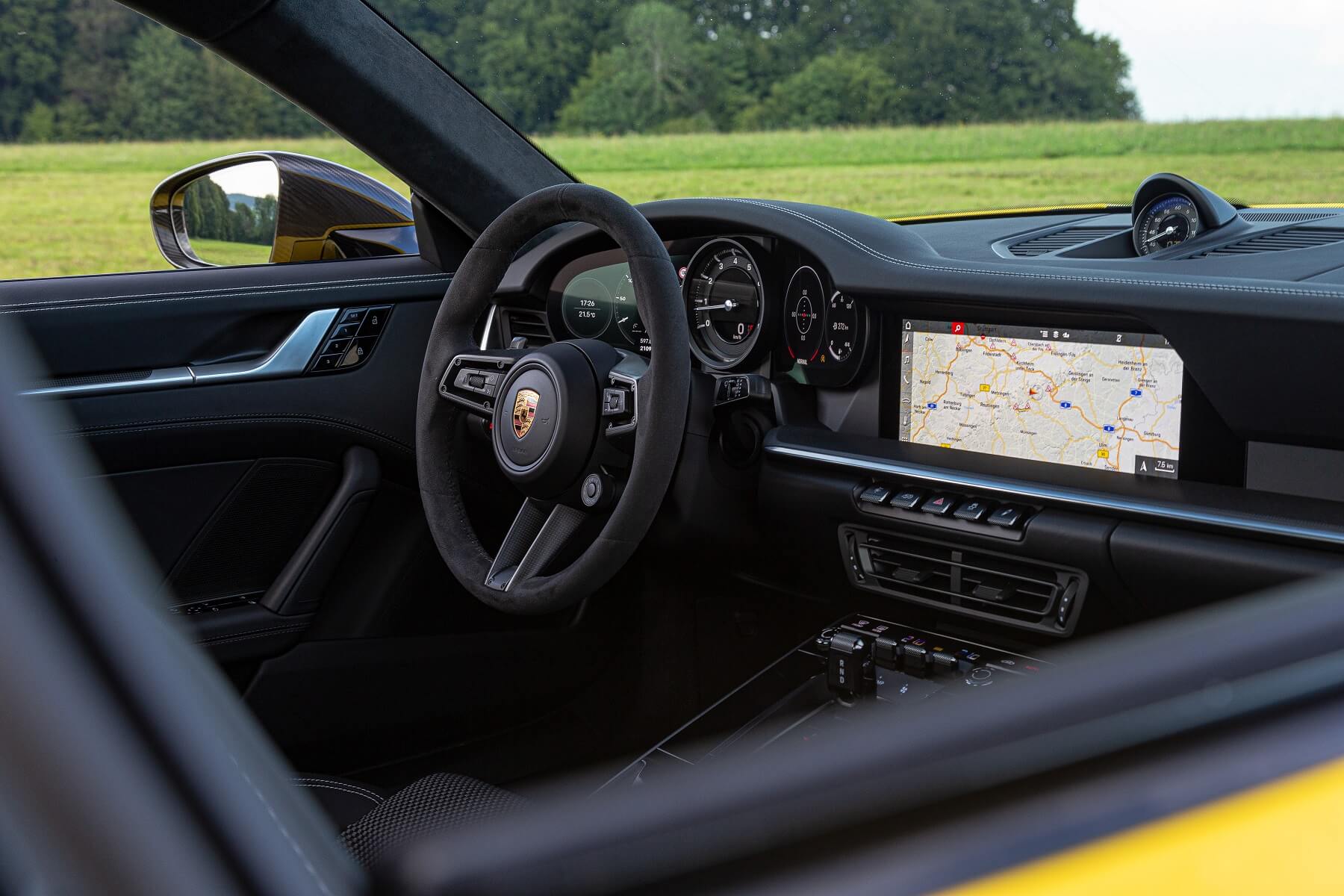 Porsche 911 Carrera 1