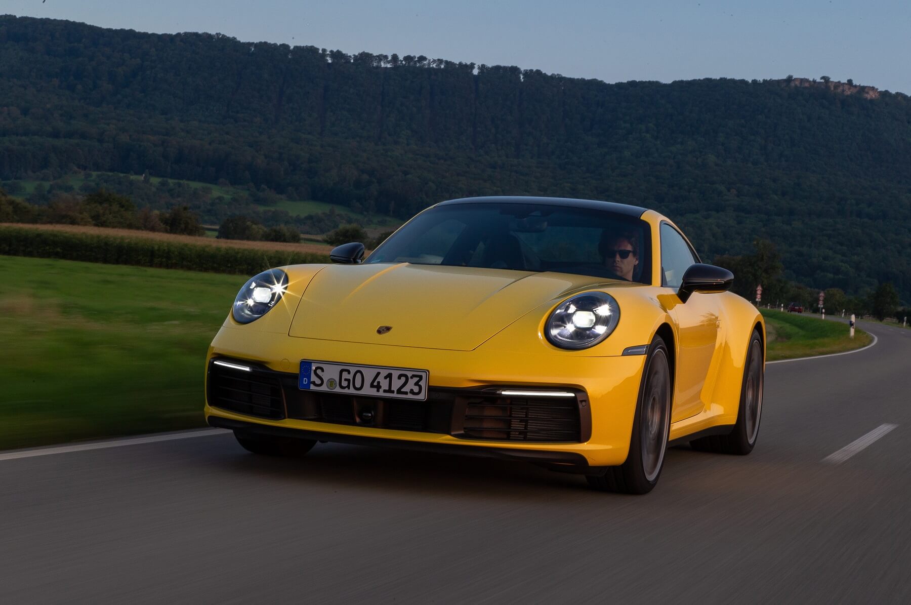 Porsche 911 Carrera 4