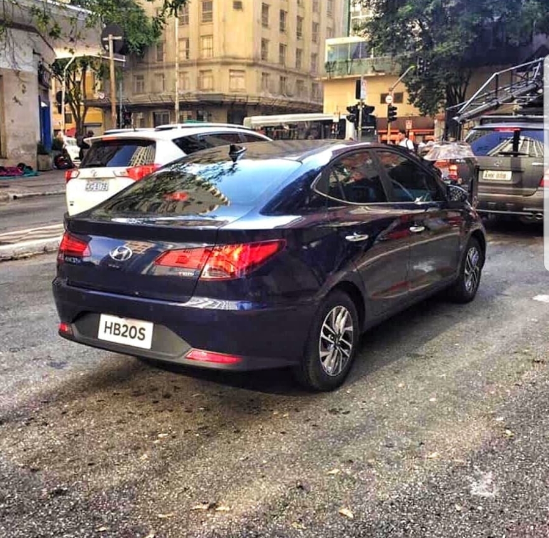 Hyundai HB20S sedã 2020 flagra