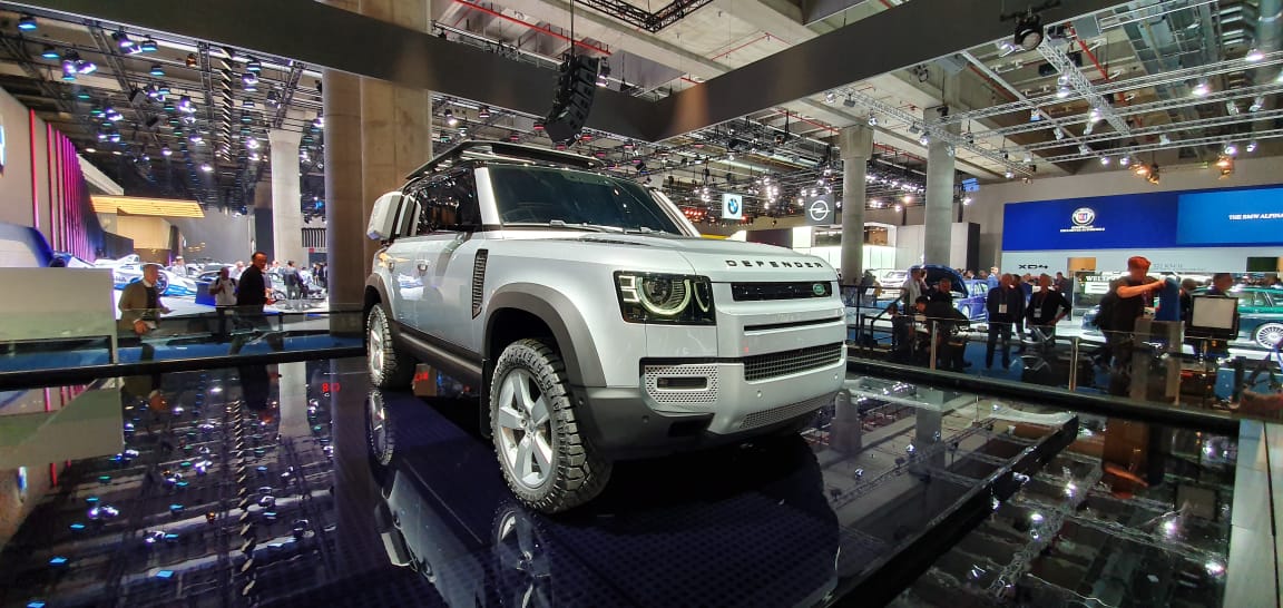 Land Rover Defender 2020