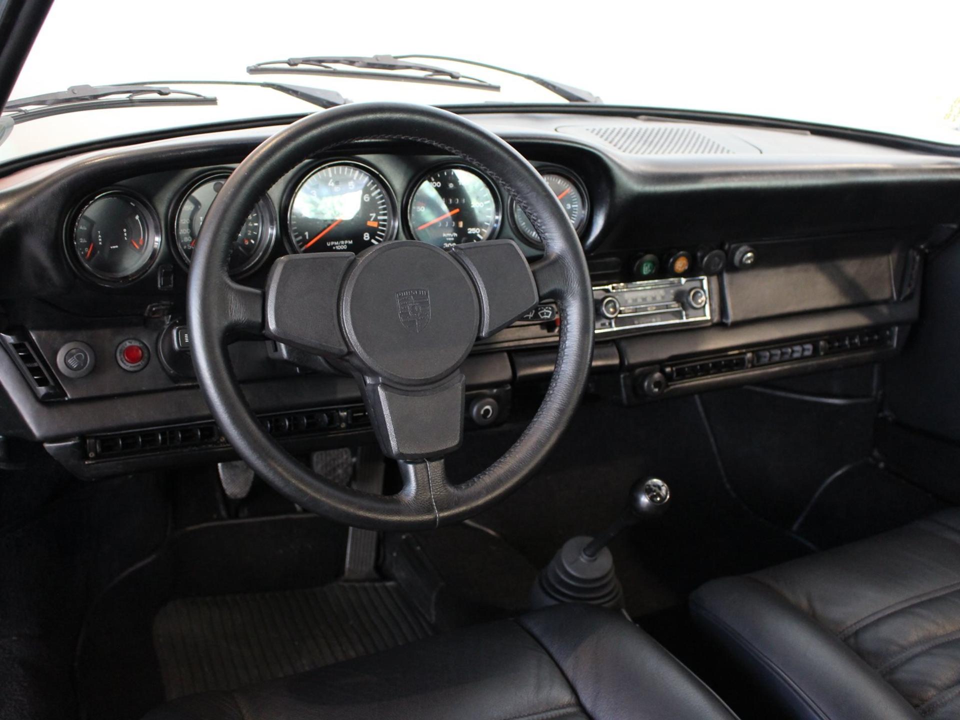 Porsche 911 2.7 Gasolina 2p Manual Wmimagem1136557143