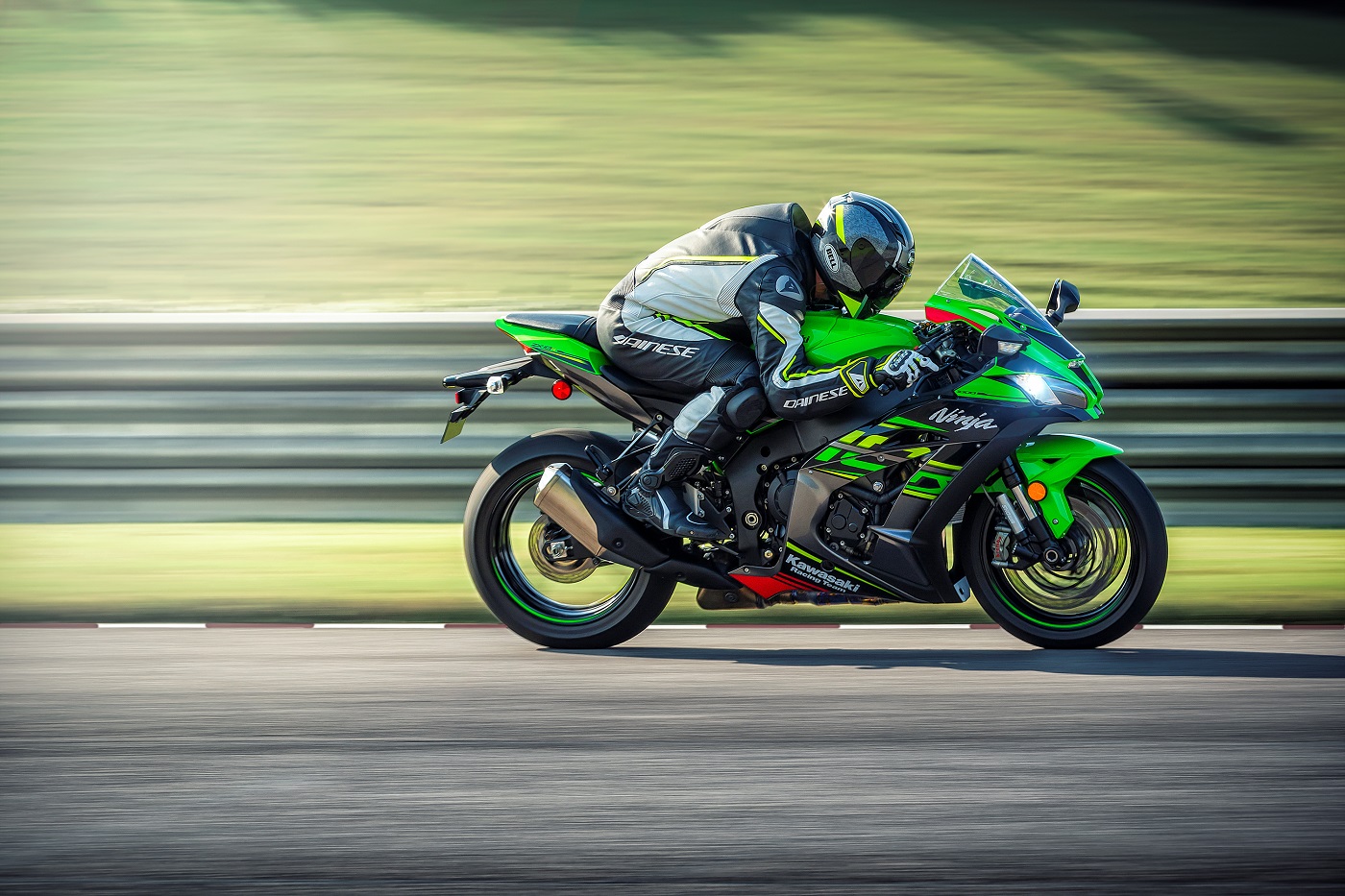 Kawasaki Ninja Zx 10r St Movimento 01