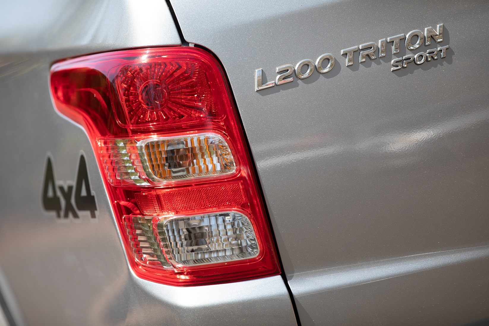 L200 2
