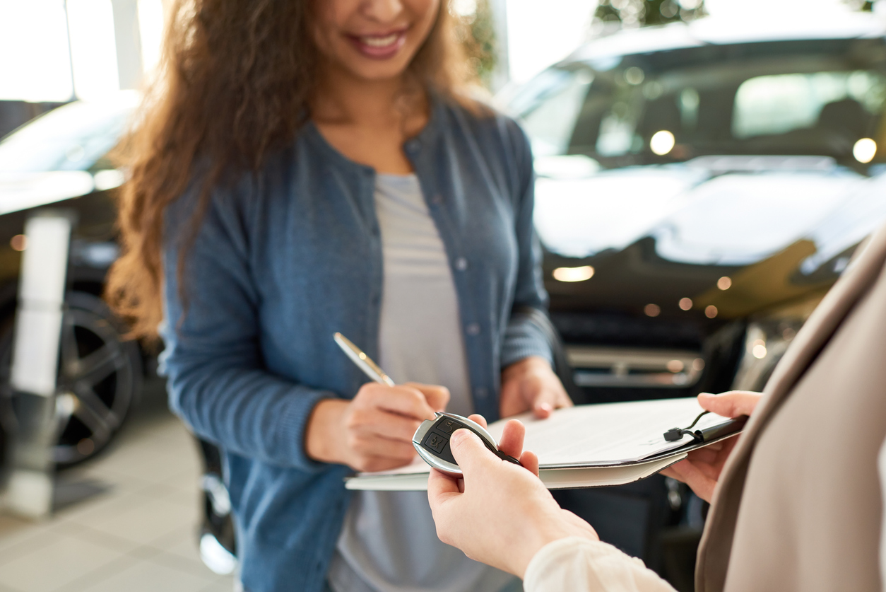 Tire suas dúvidas de como fazer a transferência do veículo