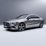 Novo Mercedes-Benz CLA prata visto de frente