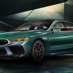 BMW M8 Gran Coupe pintado em cor verde com detalhes bronze