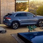 Volkswagen Atlas Cross Sport 2020 de lado com detalhe para as rodas