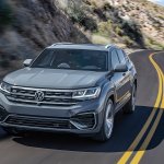 Volkswagen Atlas Cross Sport 2020 cinza visto de frente