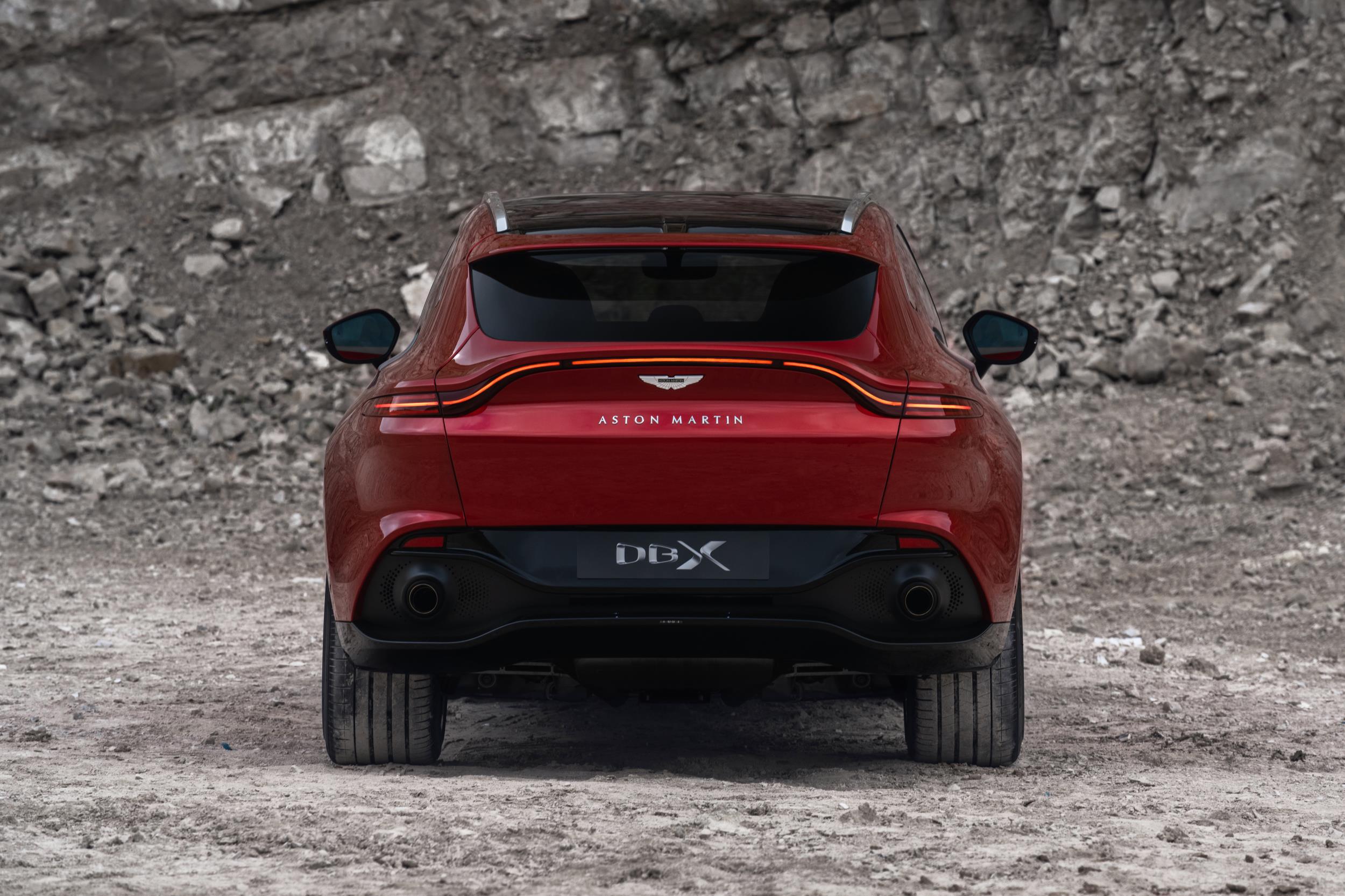 Aston Martin Dbx 07