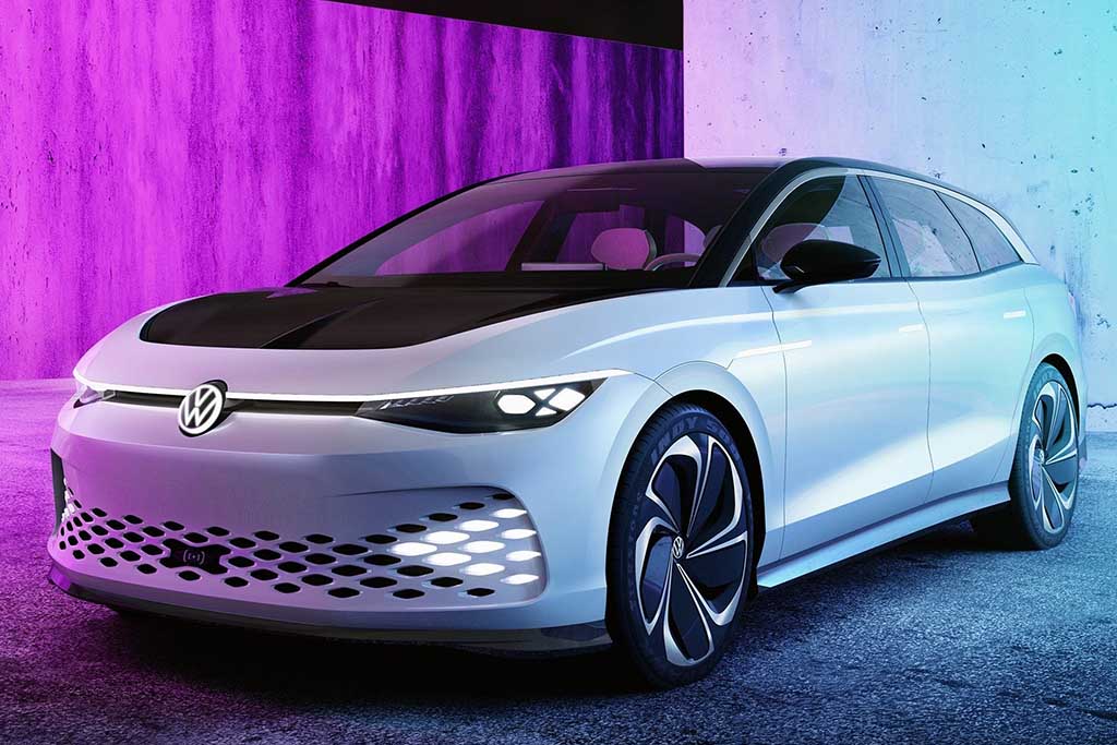 VW Space Vision tem conjunto de luzes que iluminam gachos na grade e na logomarca
