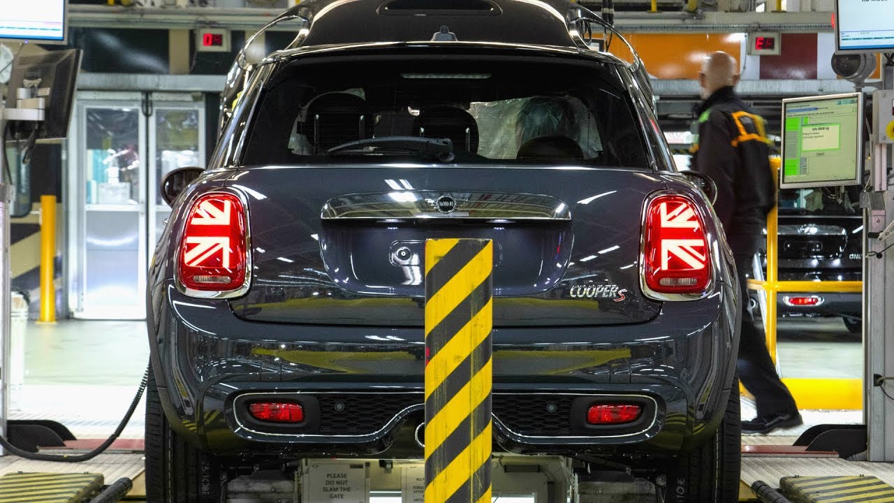 Mini Cooper na fábrica