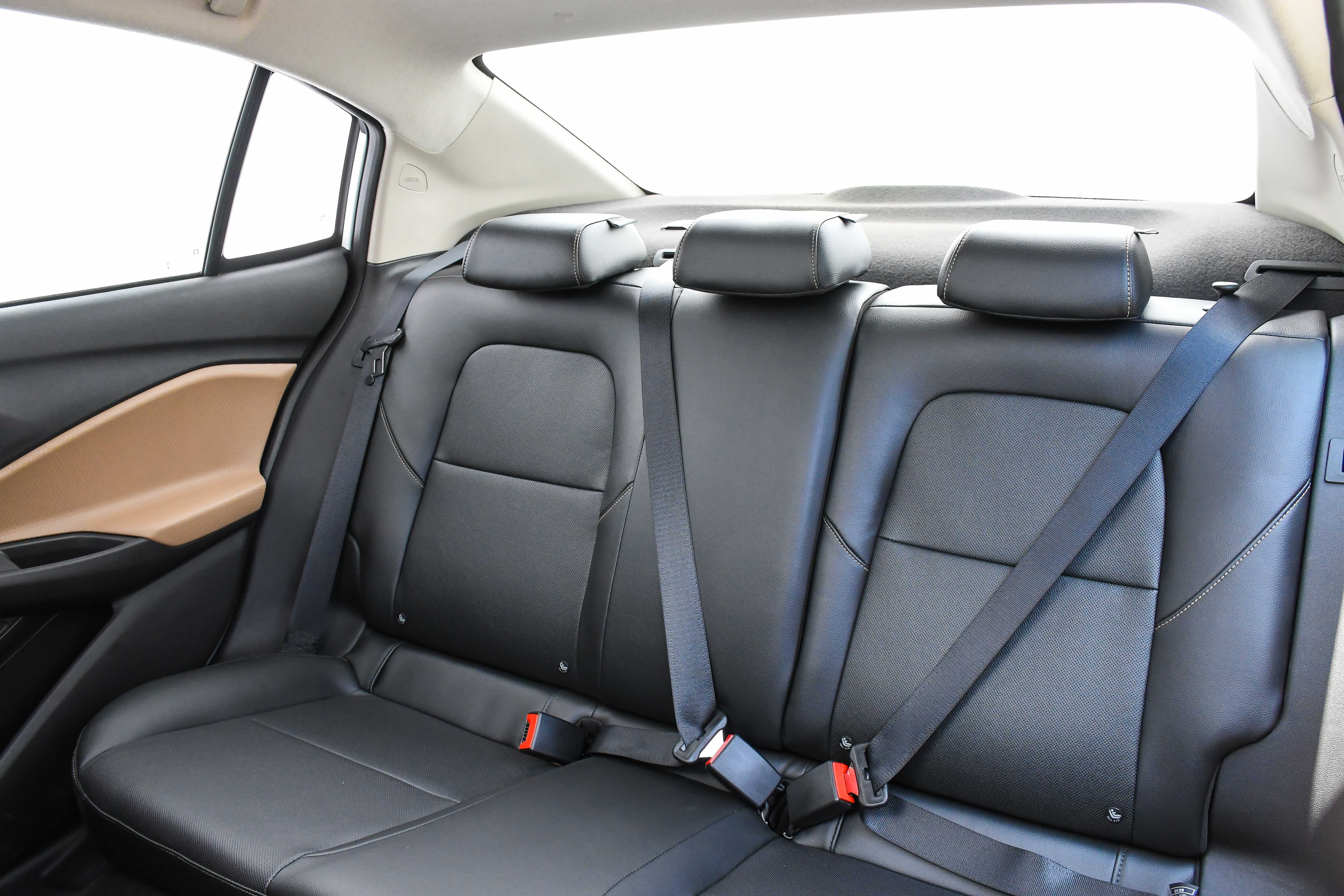 Chevrolet Onix Plus Premier 2020