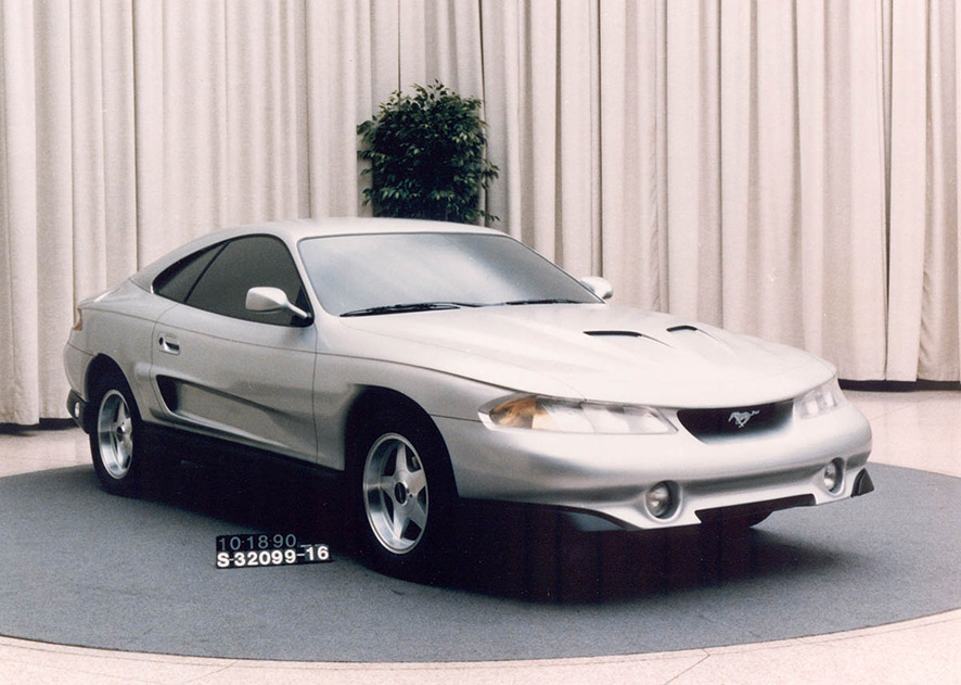 Ford Mustang "Rambo"