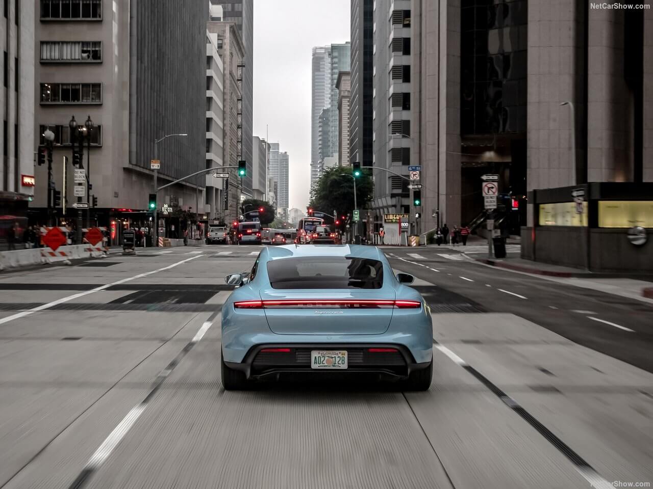 Porsche Taycan 4s 2020 1280 A4